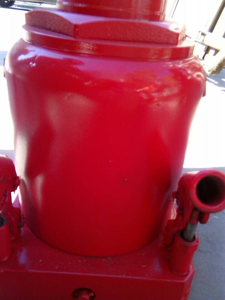 油壓千斤頂側面